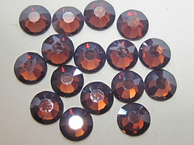 72 pcs. 20ss AMETHYST OPAL MYSTIQUE (maxima) FLATBACK PRECIOSA Rhinestones